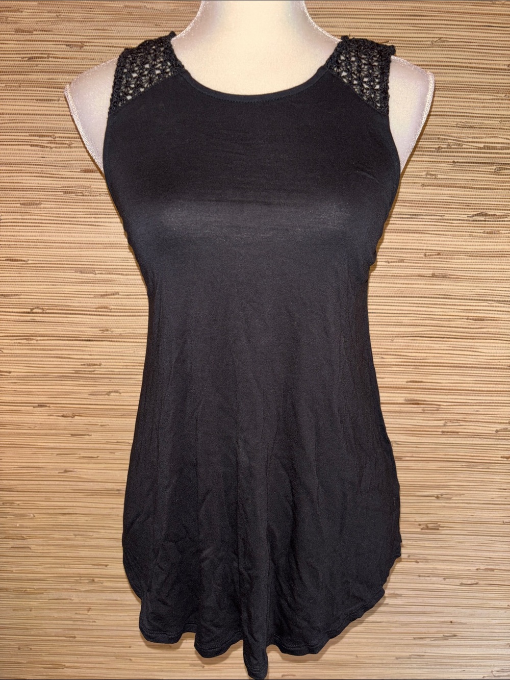 Old navy Black Crochet Shoulder Sleeveless Tank Top small